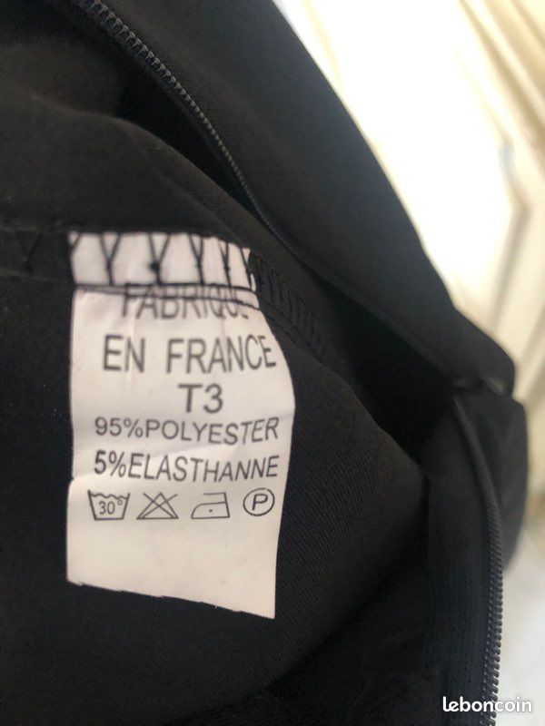 Pantalon noir taille (L-XL) neuf avec étiquette Vêtements