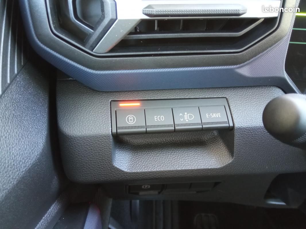 Dacia Duster Hybrid 140 Journey (image 9)