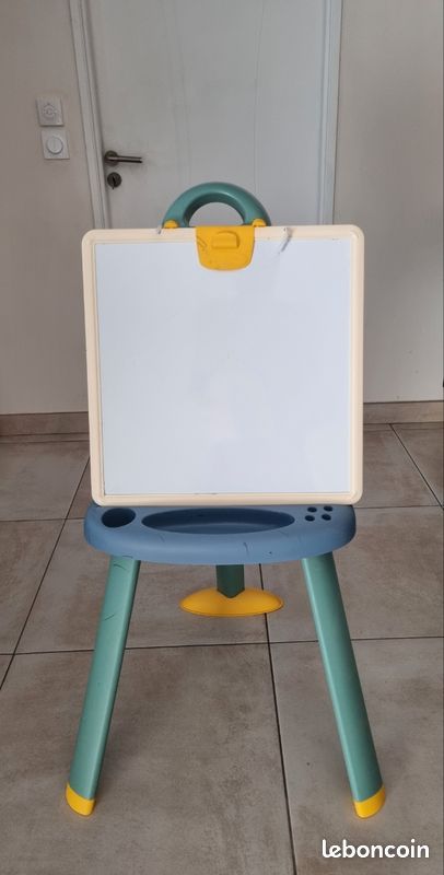 Vend tableau smoby (image 1)