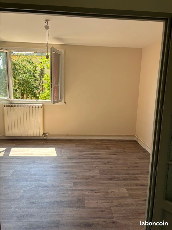 Appartement 4 pièces 66 m² · à Sainte-Geneviève-des-Bois · 66 m² · 1 060 €/mois