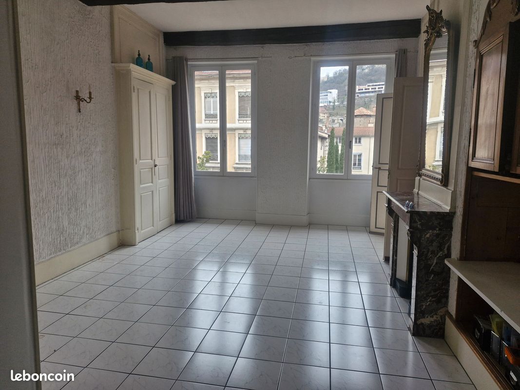 Appartement 5 pièces 123 m² · à Grenoble · 123 m² · 233 000 €