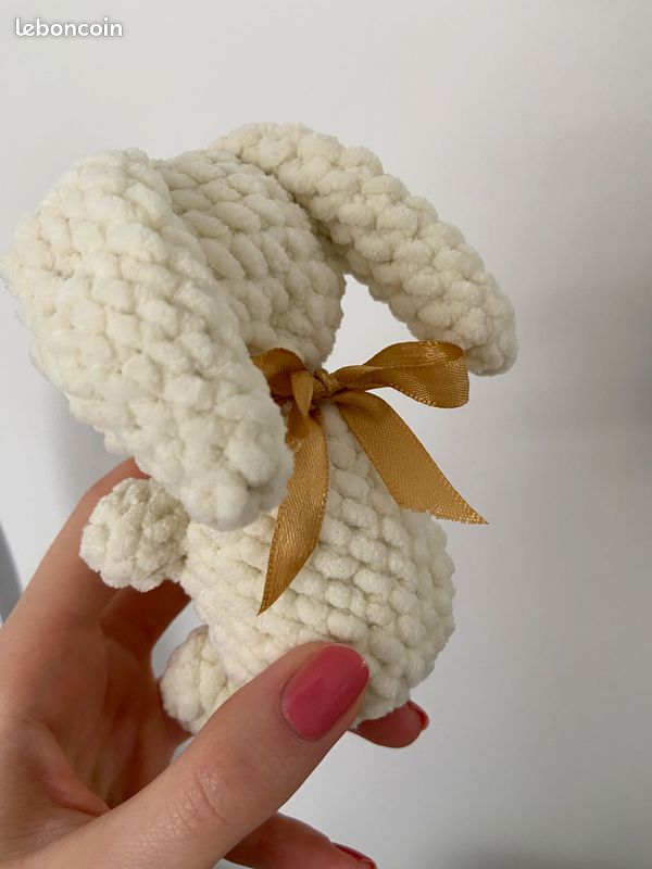 Lapin dans tasse en crochet fait main (image 8)