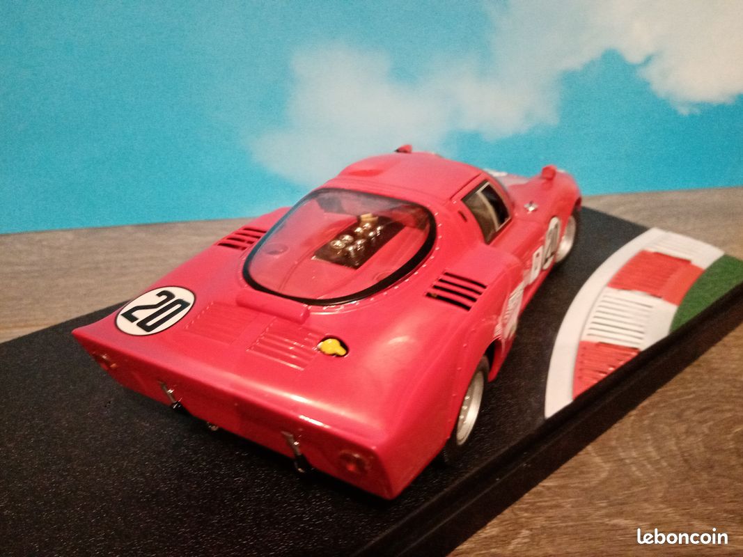 Miniature Alfa Romeo 33.2 Racing #22 Daytona Rouge 1/18 Ricko - Réf. 32144 - Occasion