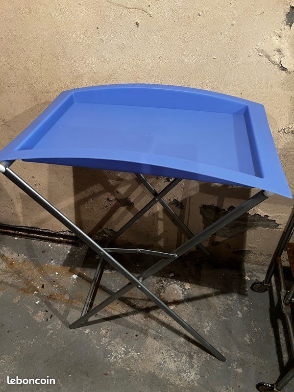 Table plateau d’appoint pliable (image 1)