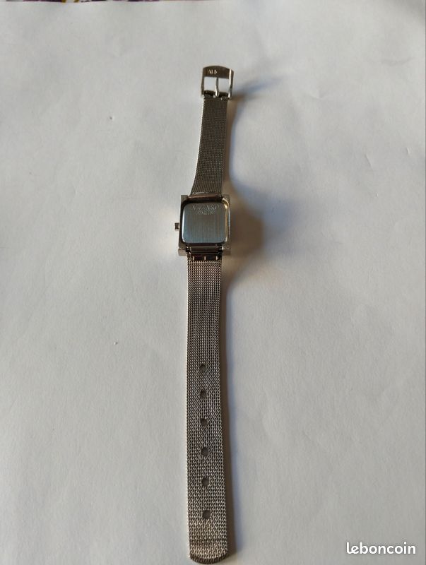 Montre Vintage Azzaro Paris – Boîtier Carré Argenté, Bracelet Milanais, Mouvement Quartz, Pour Femme