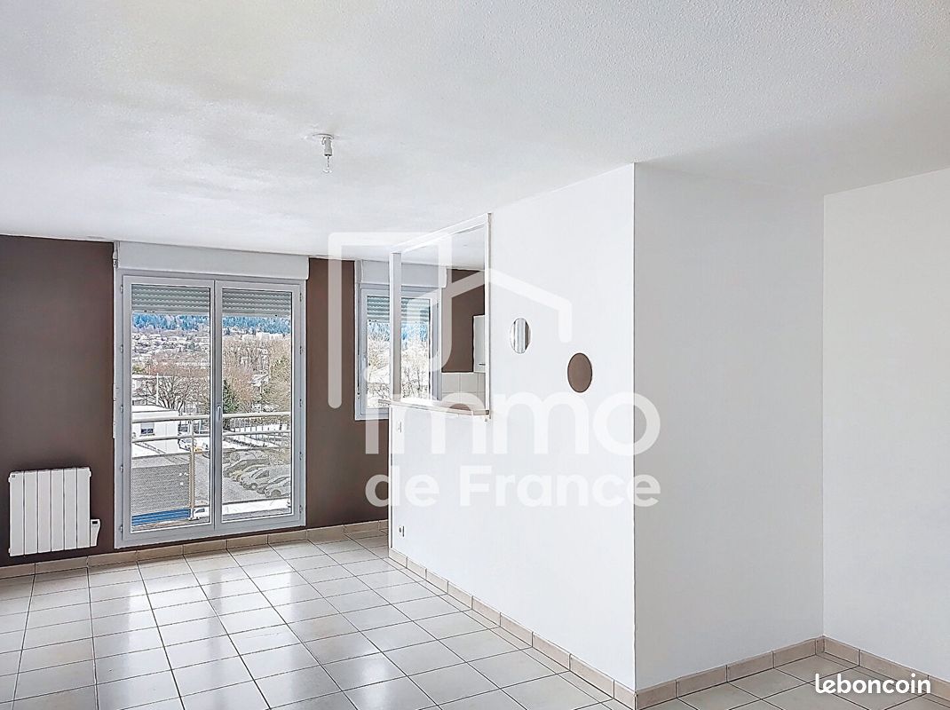 Appartement 2 pièces 45 m² · à Oyonnax · 45 m² · 510 €/mois