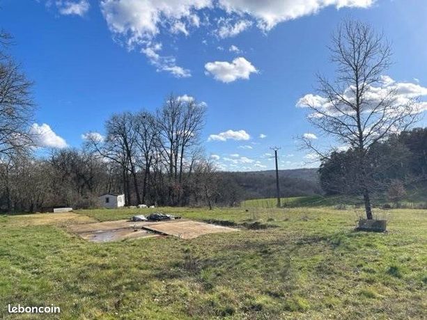 Terrain 4 025 m² Saint Martial De Nabirat