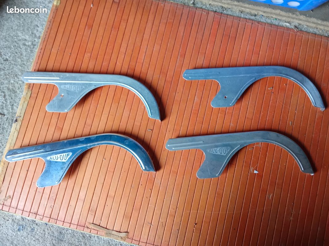 Carter De Chaîne Vélo Ancien – Aluminium Ajouré CLB – 2mm D’épaisseur