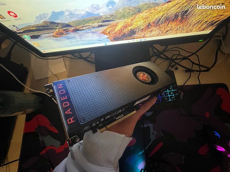 AMD Radeon RX Vega 64 – 8 Go HBM2 (image 2)