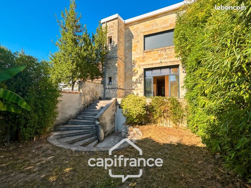 Maison 8 pièces 265 m² · à Bordeaux · 265 m² · 935 000 €