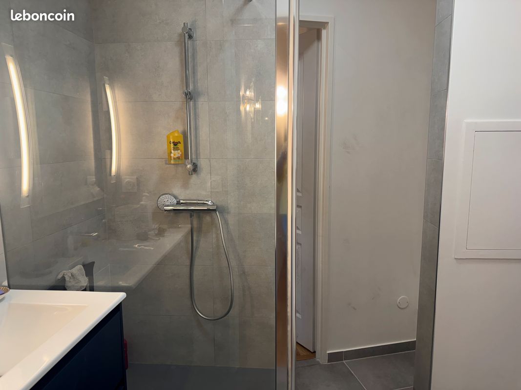 Appart F4 - 100 m² - 3 chambres - terrasse- balcon - cave - parking VERNON centre (image 10)
