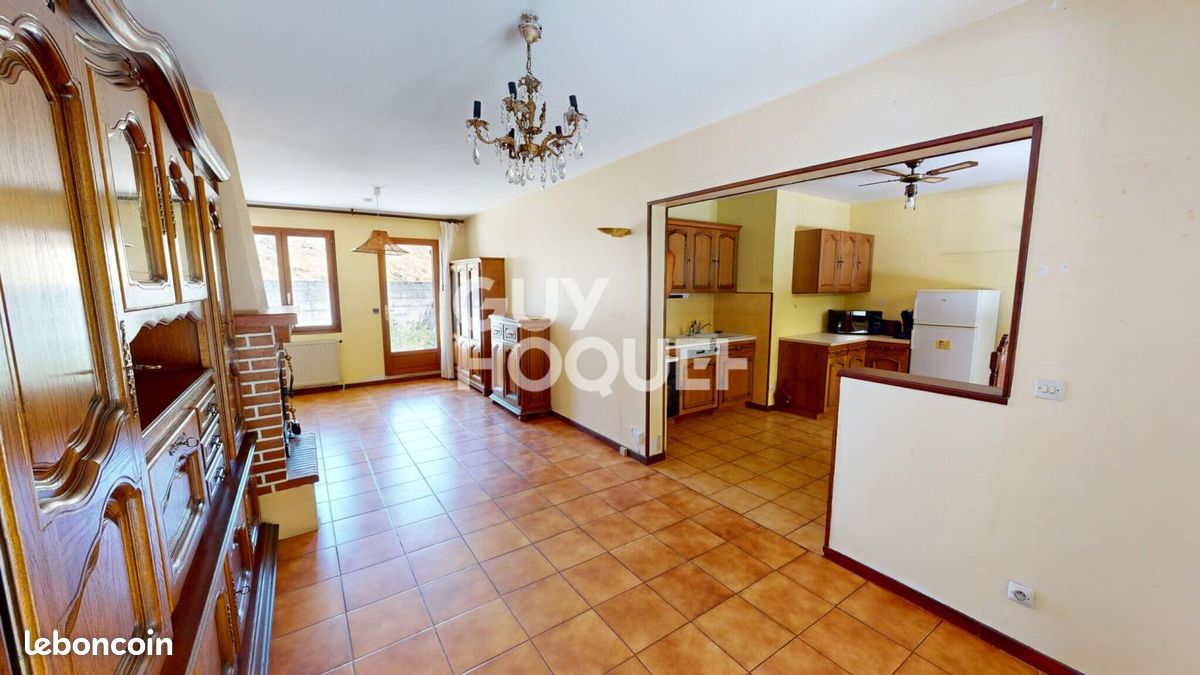 Maison 6 pièces 137 m² · à Longvic · 137 m² · 240 000 €