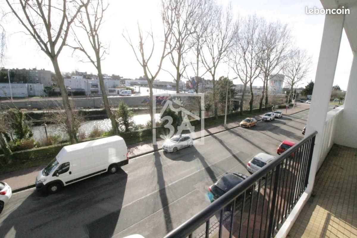 Appartement 2 pièces 54 m² · à Calais · 54 m² · 650 €