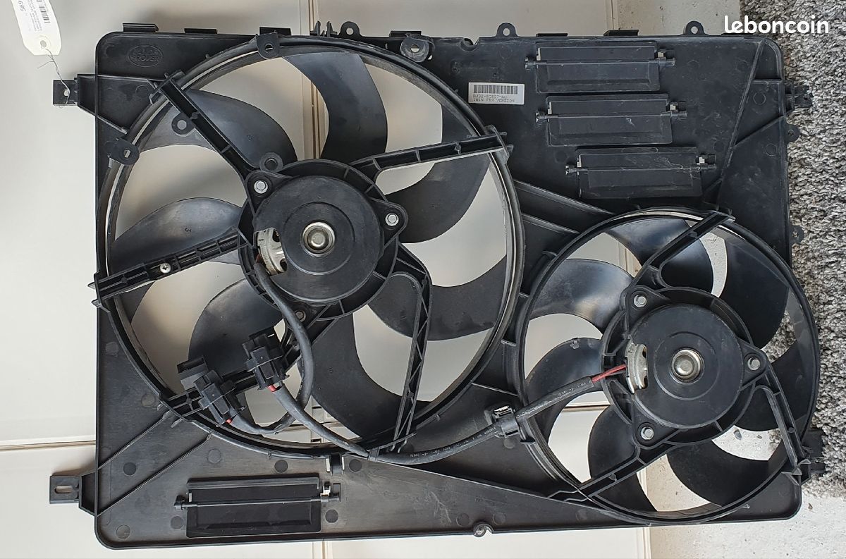 Ventilateurs refroidissement moteur range rover evoque sans le module de commande (image 3)