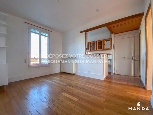 Appartement a louer paris-18e-arrondissement - 3 pièce(s) - 45 m2 - Surfyn