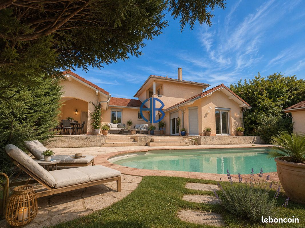 Maison 5 pièces 120 m² · à Bourgoin-Jallieu · 120 m² · 375 000 €