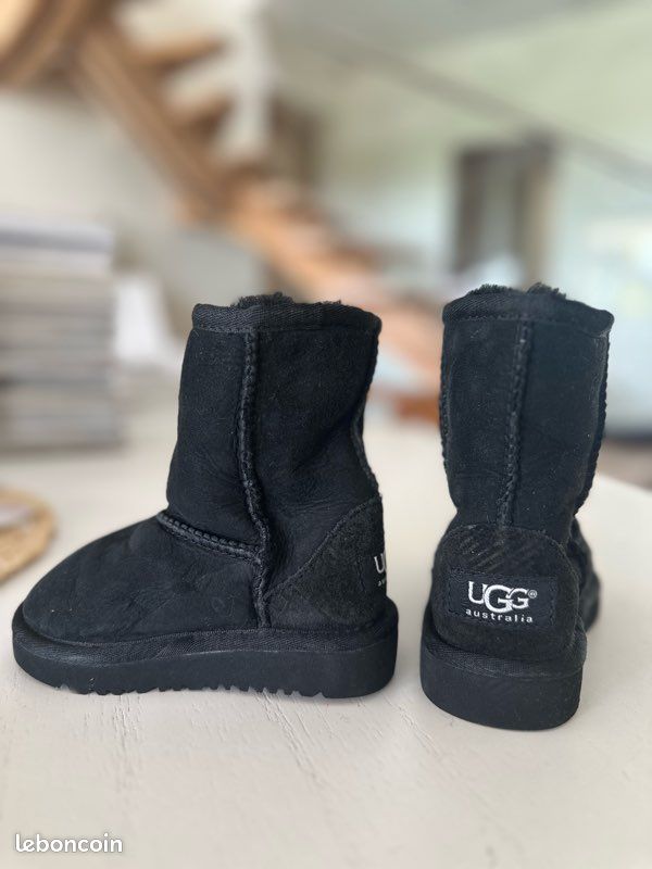 Ugg enfant 22 (image 2)