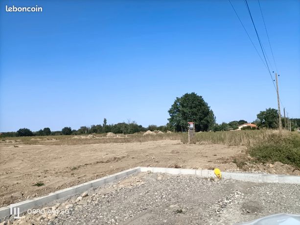 Terrain 601 m² Cazeres
