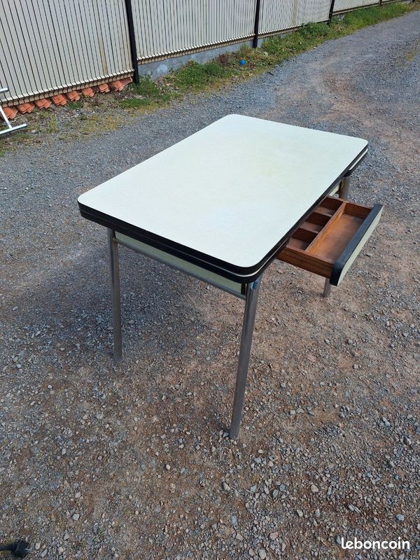 Table vintage années 60 (image 1)