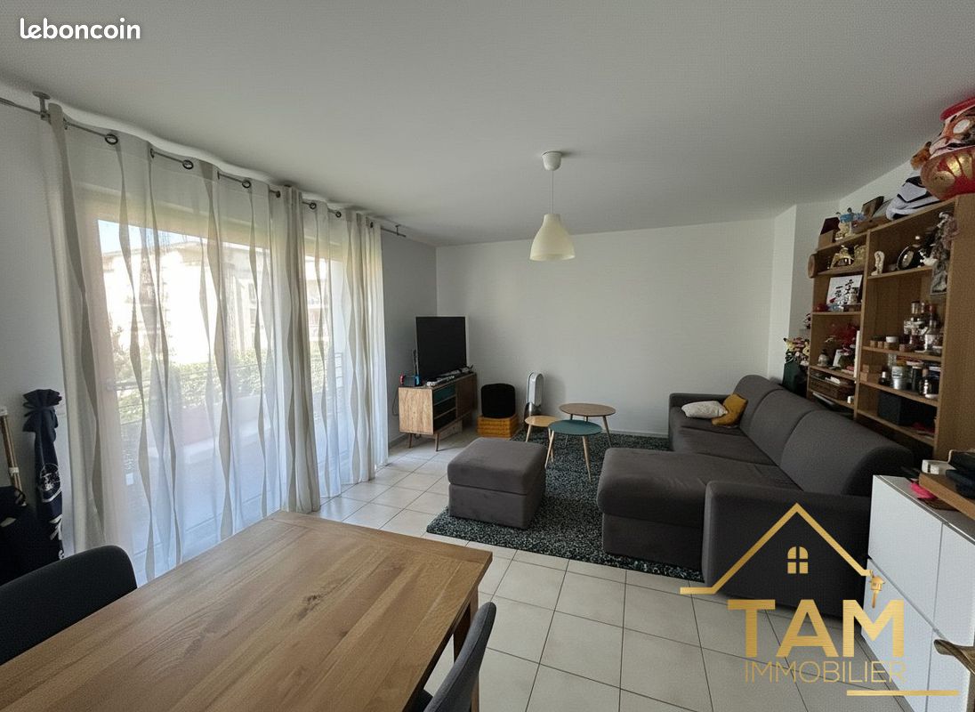 Appartement 2 pièces 49 m² · à Saint-Cyr-l'École · 49 m² · 245 000 €