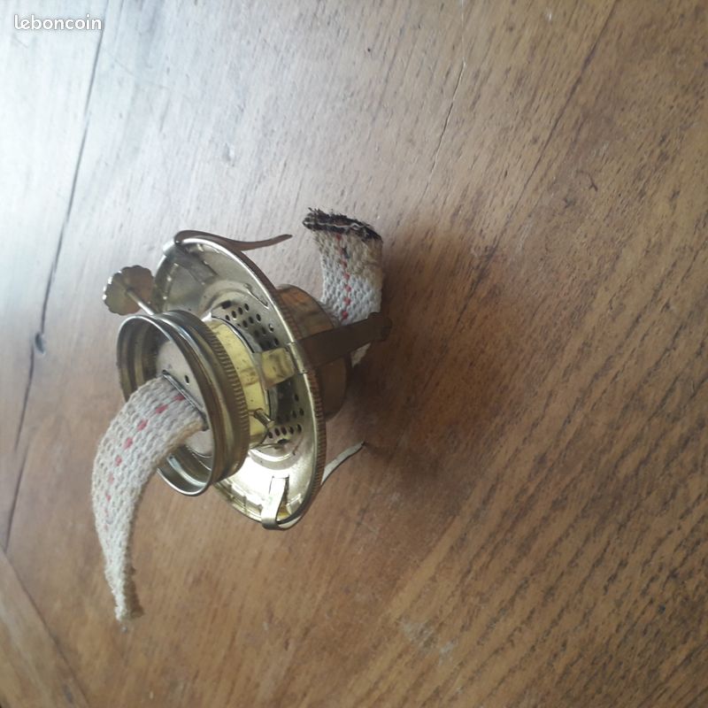 Support De Lampe à Pétrole – Brûleur Avec Mèche – Argenté, Fer, Accessoire Lampe à Huile