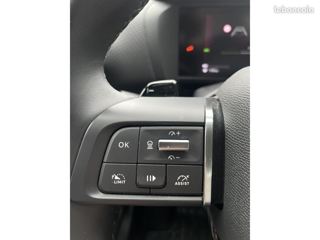 CITROEN C4 BUSINESS HYBRIDE 136ch S&S e-DCS6 (image 15)