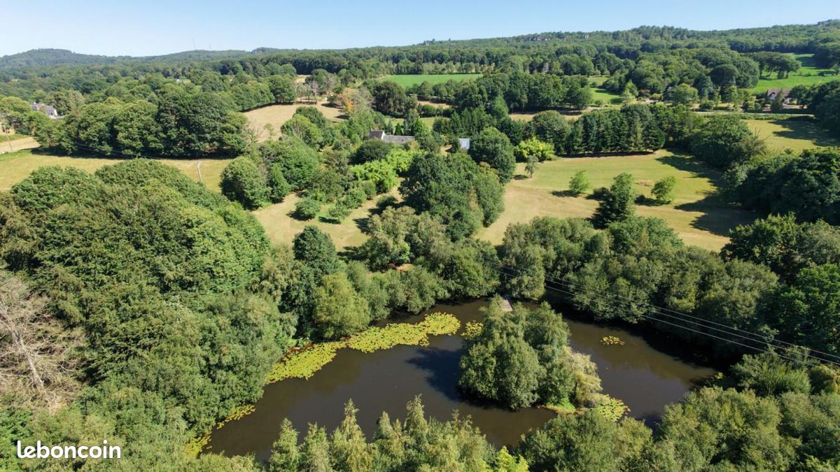 Maison 7 pièces 166 m² · à Mortain-Bocage · 166 m² · 499 900 €