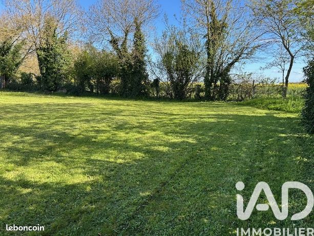 Terrain 975 m² Les Fosses