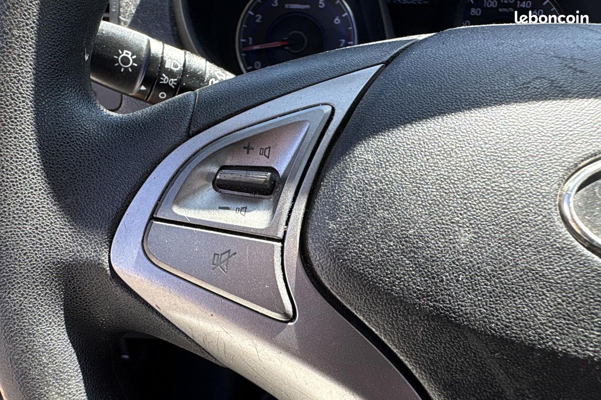 Hyundai ix20 1.4 90 pack evidence (image 17)