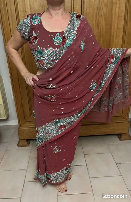 Sari avec sequins et broderies (image 4)