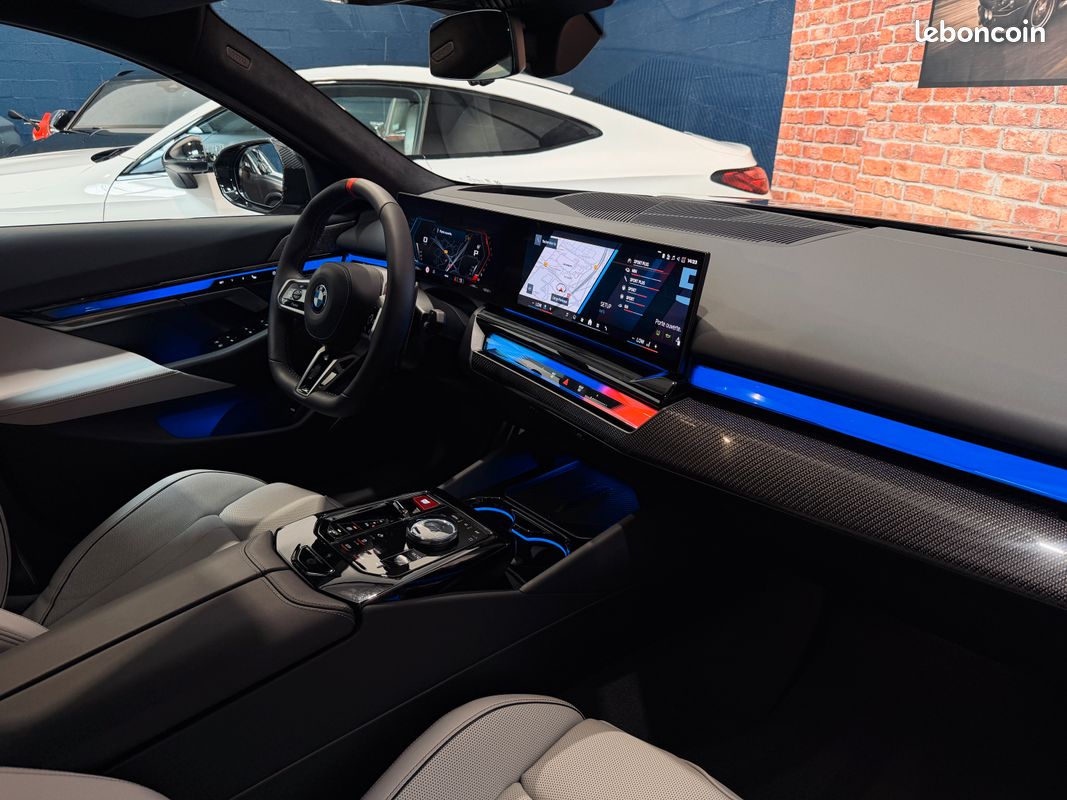 BMW M5 G90/G99 PHEV 727cv BVA8 XDrive - GARANTIE 07/2028 - CARBONE - Bower&Wilkins - HUD - IMMAT FRANCE (image 9)
