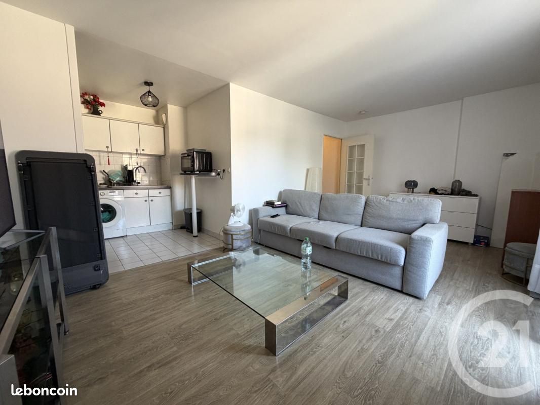 Appartement 1 pièce 33 m² · à Claye-Souilly · 33 m² · 132 000 €
