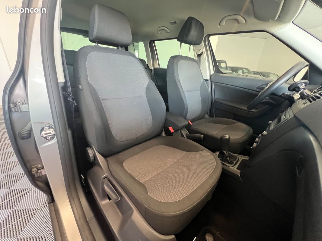 SKODA YETI 1.2 TSI 105 Ambition (image 14)