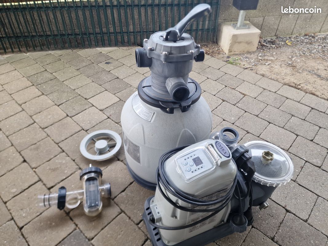 Pompe filtre à sable INTEX 6m3 heure Sport & Plein air — free download