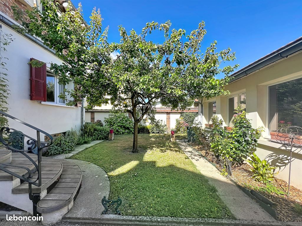 Maison 6 pièces 122 m² · à Reims · 122 m² · 371 000 €