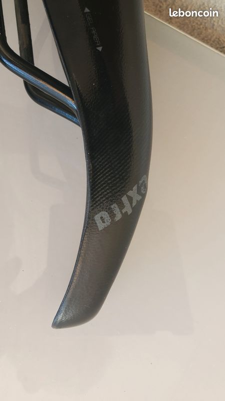 Selle SMP très bon état bec descendant 26cm sur 14c (image 3)