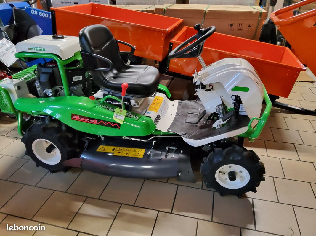 đšđ DĂ©broussailleuse autoportĂ©e ETESIA Attila AK98X Boyer Motoculture đ (image 1)
