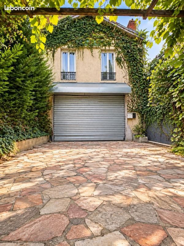 Immeuble 6 pièces 184 m² · à Montreuil · 184 m² · 600 000 €
