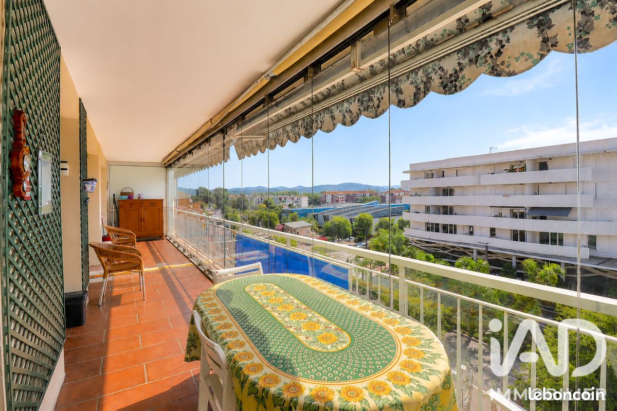 Appartement 3 pièces 59 m² · à Mandelieu-la-Napoule · 59 m² · 284 000 €