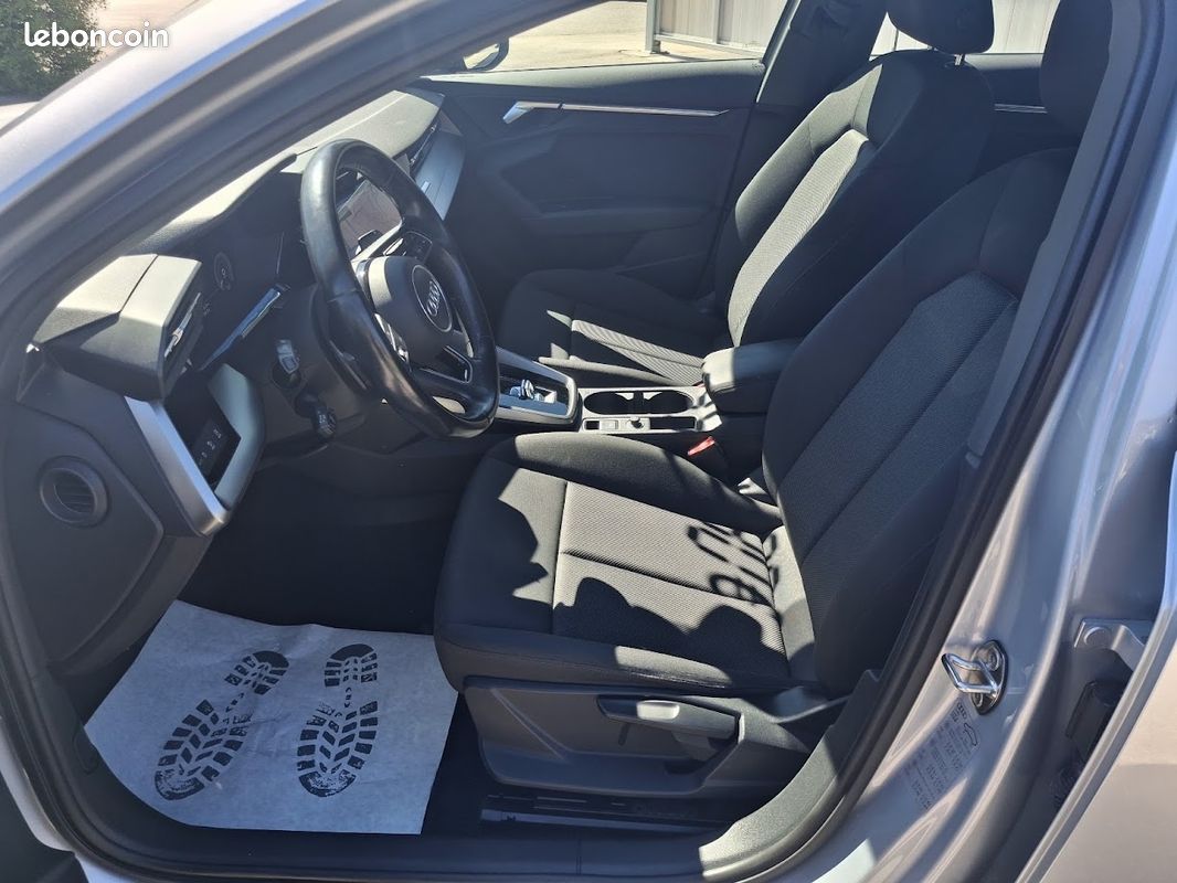 Audi A3 SPORTBACK 40 TFSI E 204CH DESIGN S TRONIC 6 (image 11)