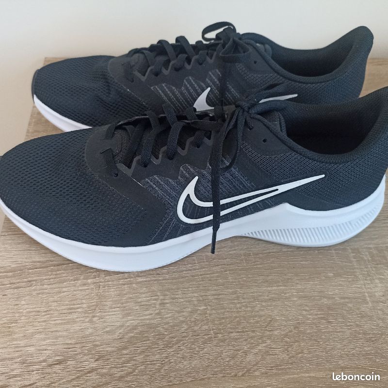 Une paire chaussure taille 47.5 pour homme (image 1)