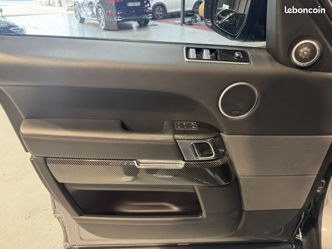 Land Rover Range Rover Sport (2) V8 5.0 575ch SVR Toit Ouvrant CARBONE Phase 2 (image 9)