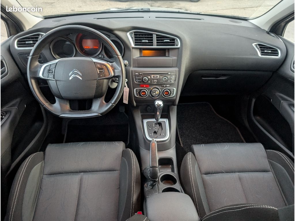 Citroën C4 VTi 120 Confort A (image 7)