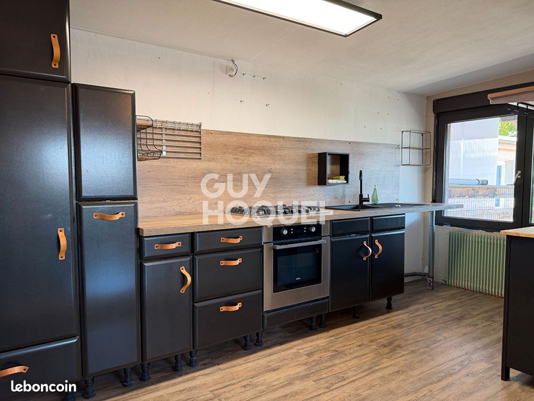 Appartement 5 pièces 100 m² · à Cernay · 100 m² · 181 000 €