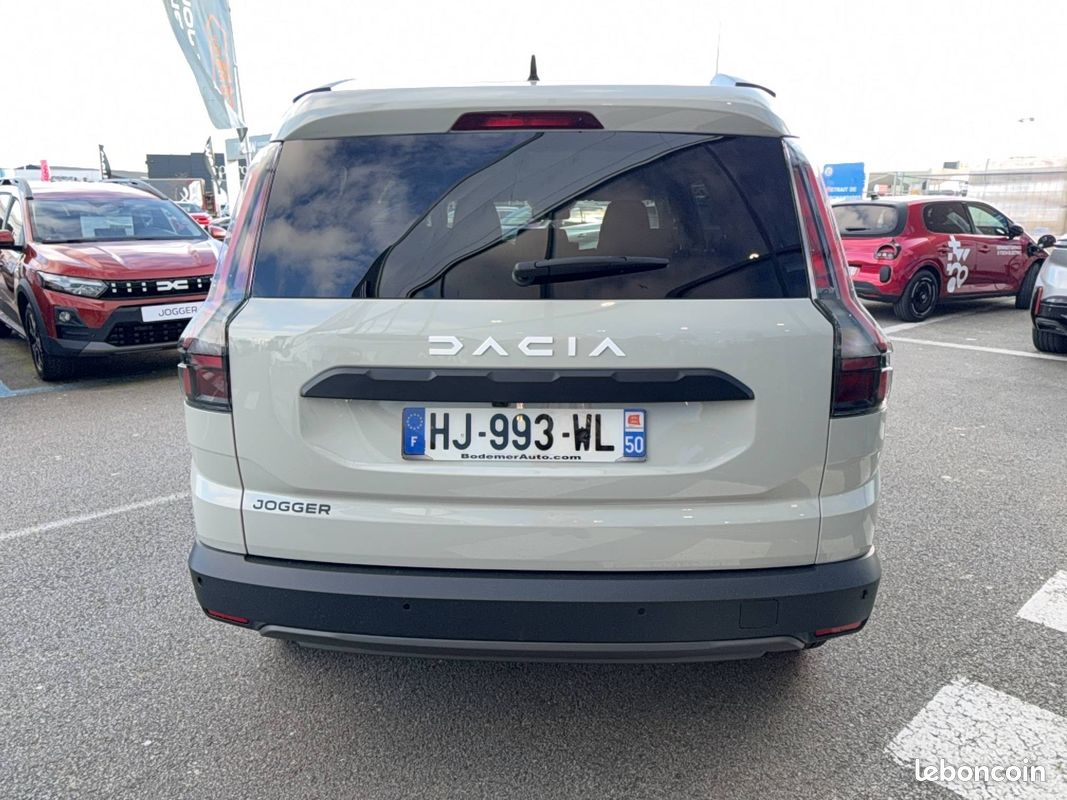 DACIA Jogger ECO-G 120 auto 7 pl Journey (image 4)