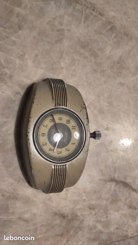 Montre de tableau de bord OPEL Olympia , parfait fonctionnement (image 1)