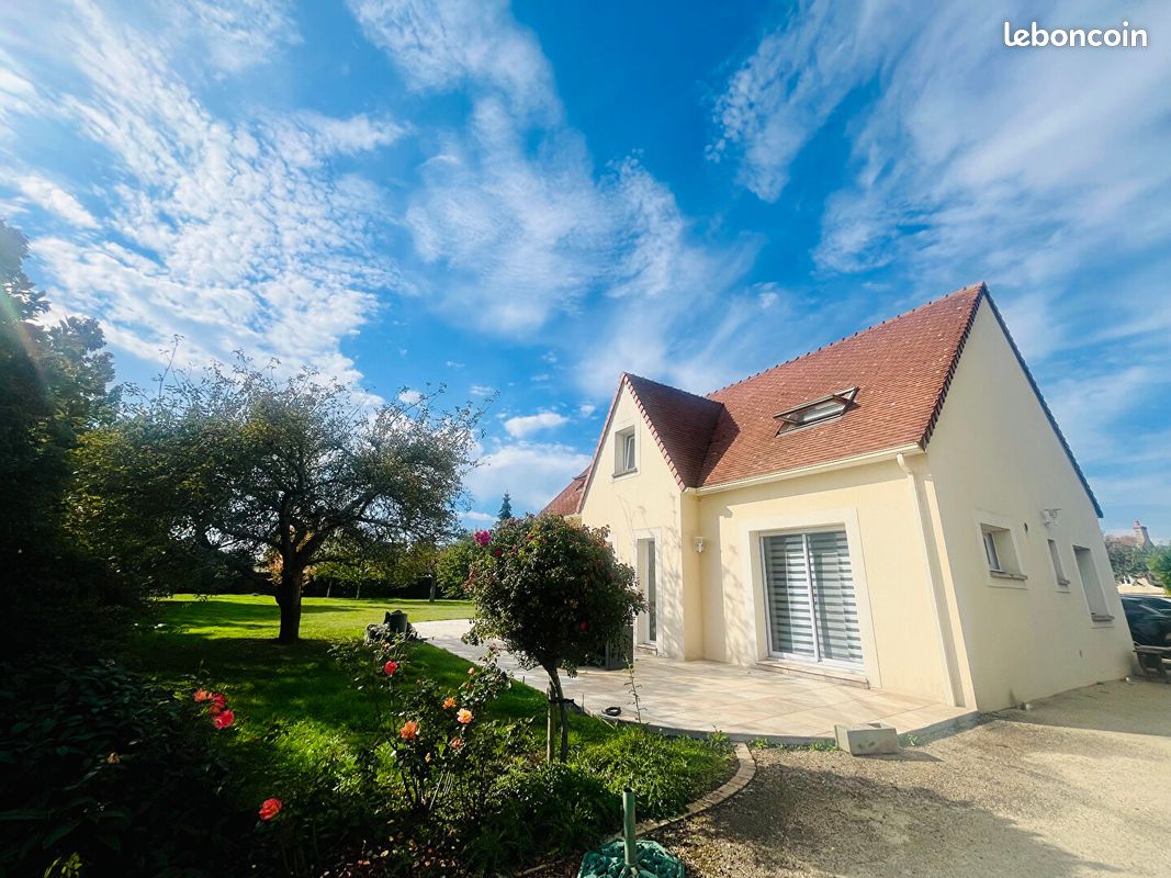 Maison 6 pièces 155 m² · à Saint-Pierre-Canivet · 155 m² · 318 000 €