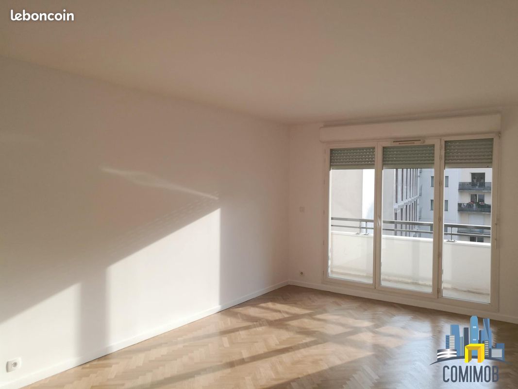 Appartement 3 pièces 73 m² · à Courbevoie · 73 m² · 1 793 €