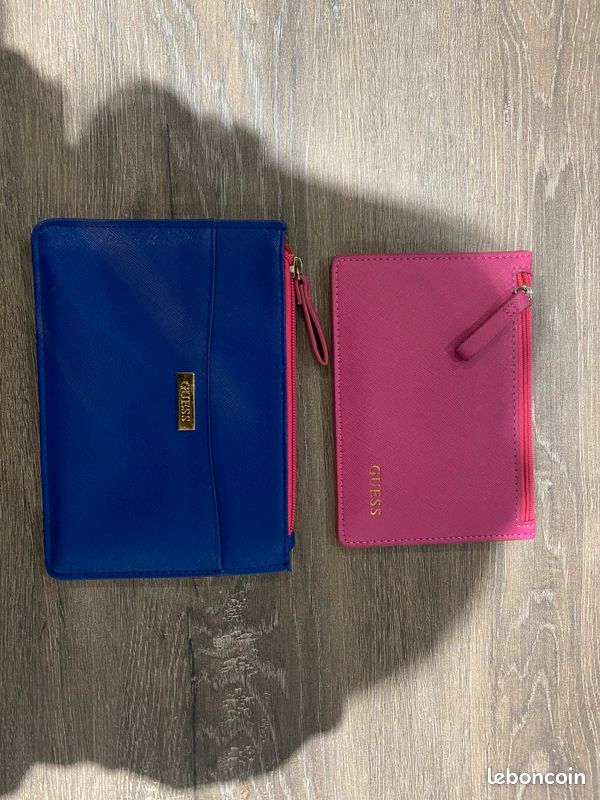 Pochette GUESS (image 2)