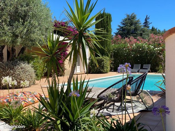 Location Villa meublée avec piscine